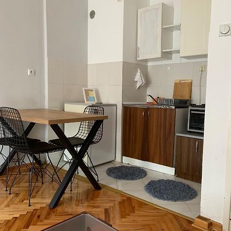 Comfy Studio - 1 Minute Walk To Delta Planet Ni المظهر الخارجي الصورة